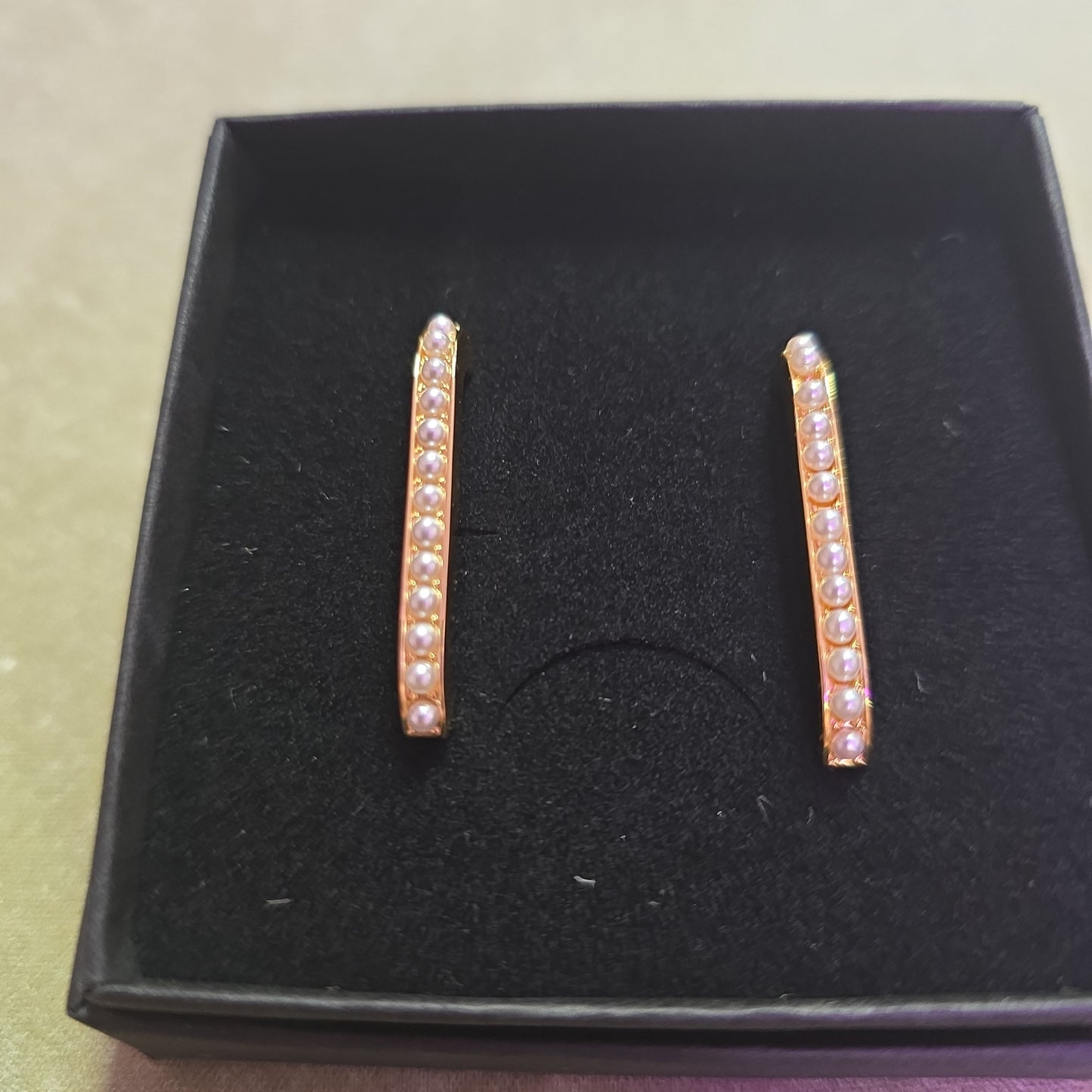 18ct freshwater pearl and gold earrings