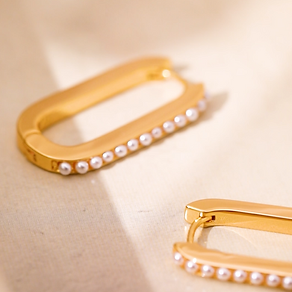 18ct freshwater pearl and gold earrings