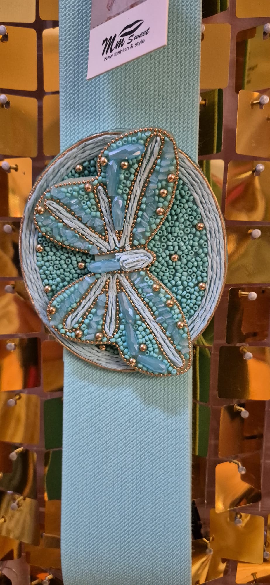 Butterfly stretch belt