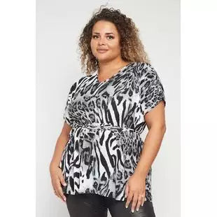 Queen animal print top