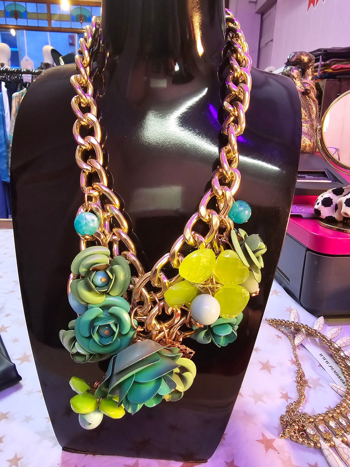 Green flower necklace