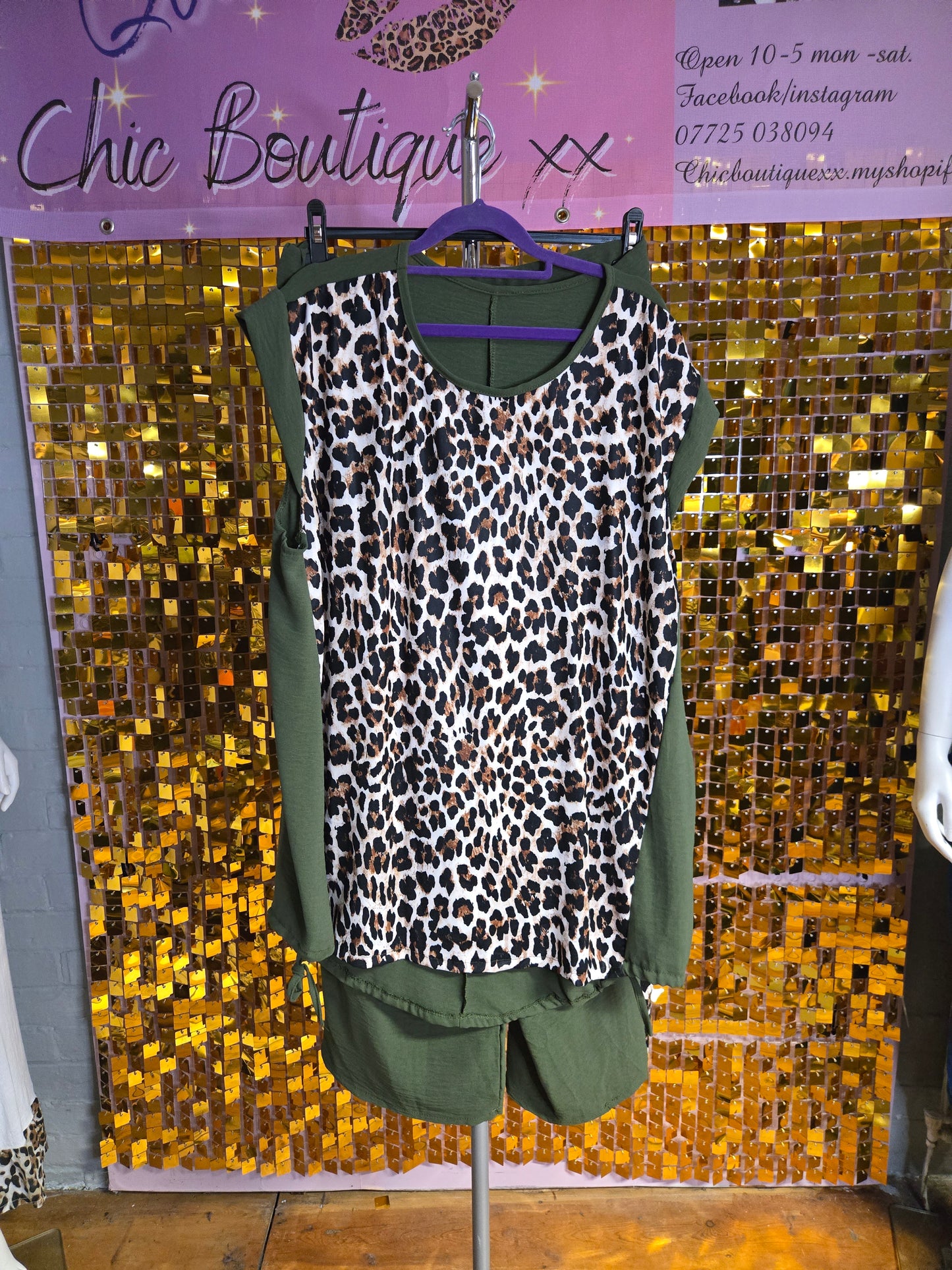 New animal front 2 piece trouser set