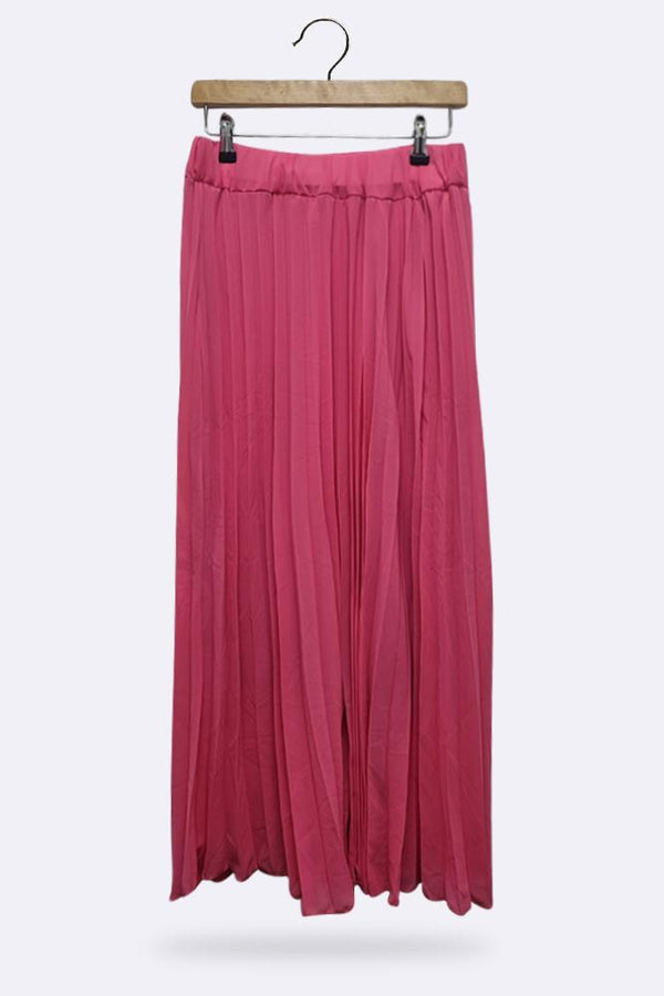 Long pleated skirt