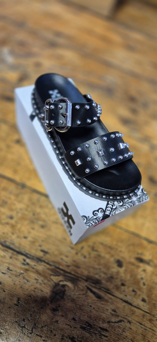 Reduced - QUEEN Sandal