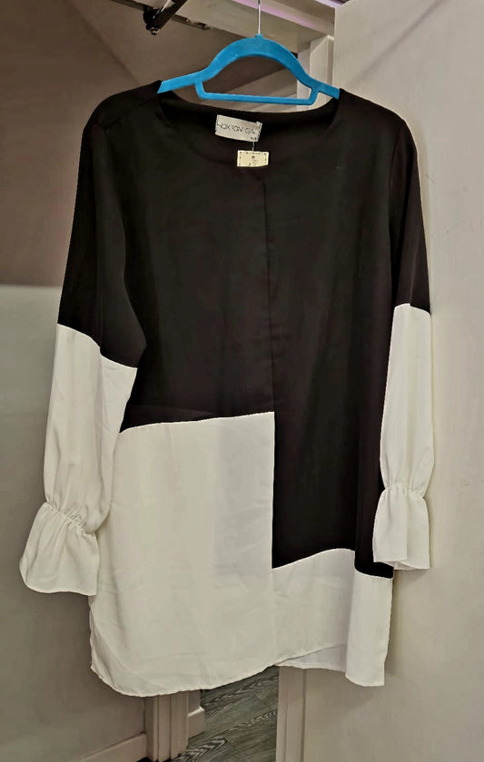 Black & white blouse