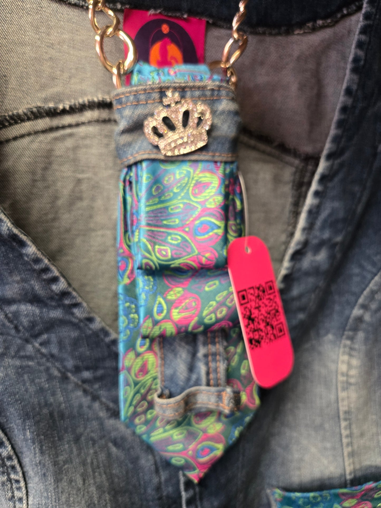 Unique tie set