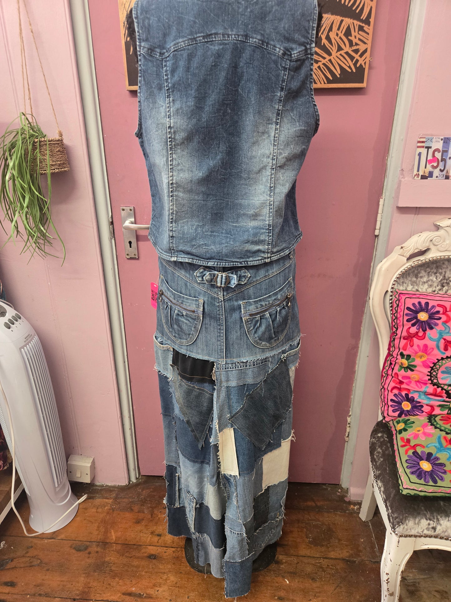 Unique tie set