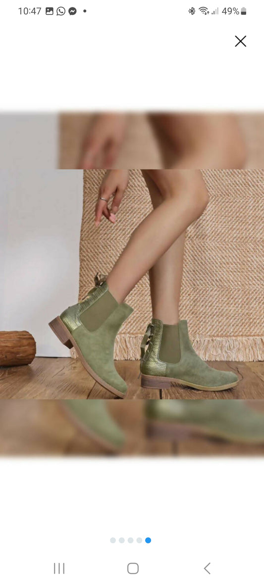 Khaki lace back boot