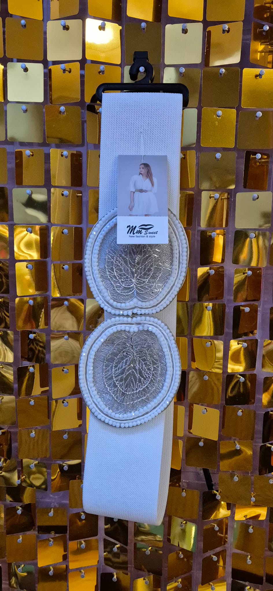 Leaf detailing belts